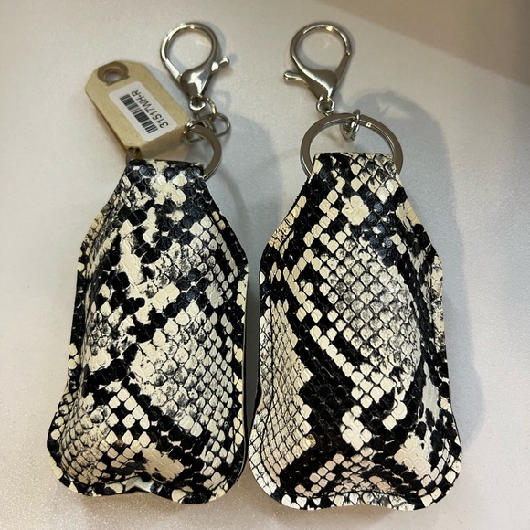 Crystal Avenue Snake Print Hand Sanitizer Holder Keychain - Picture 7 of 10